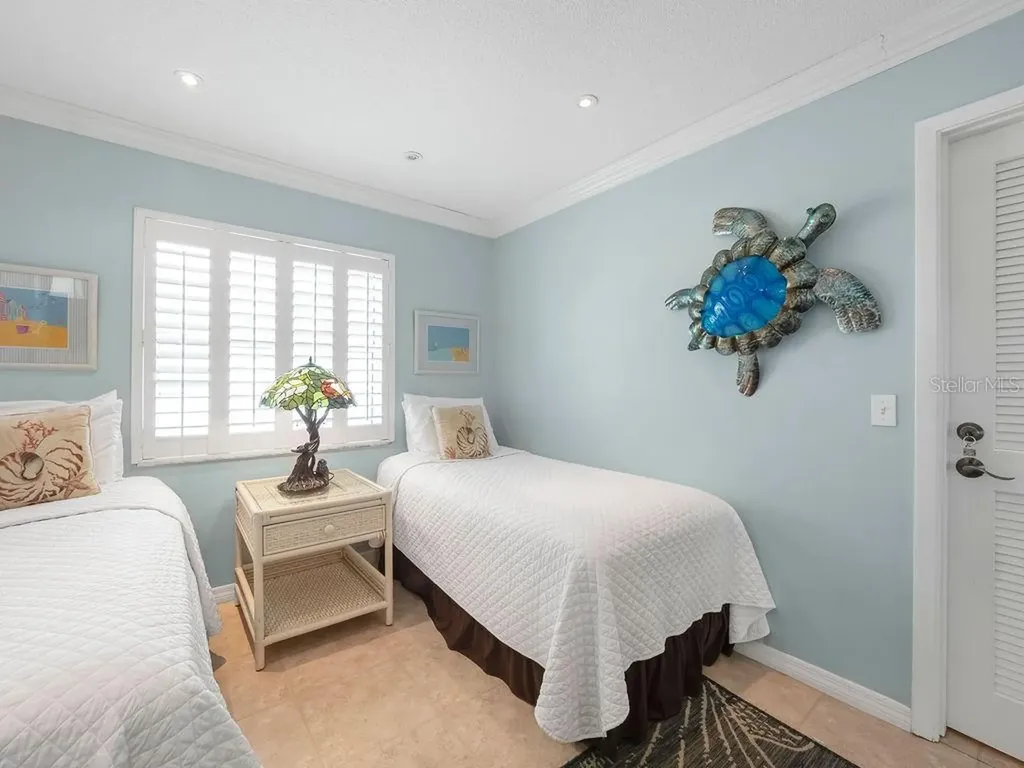 6700 Gulf Drive Holmes Beach FL 34217