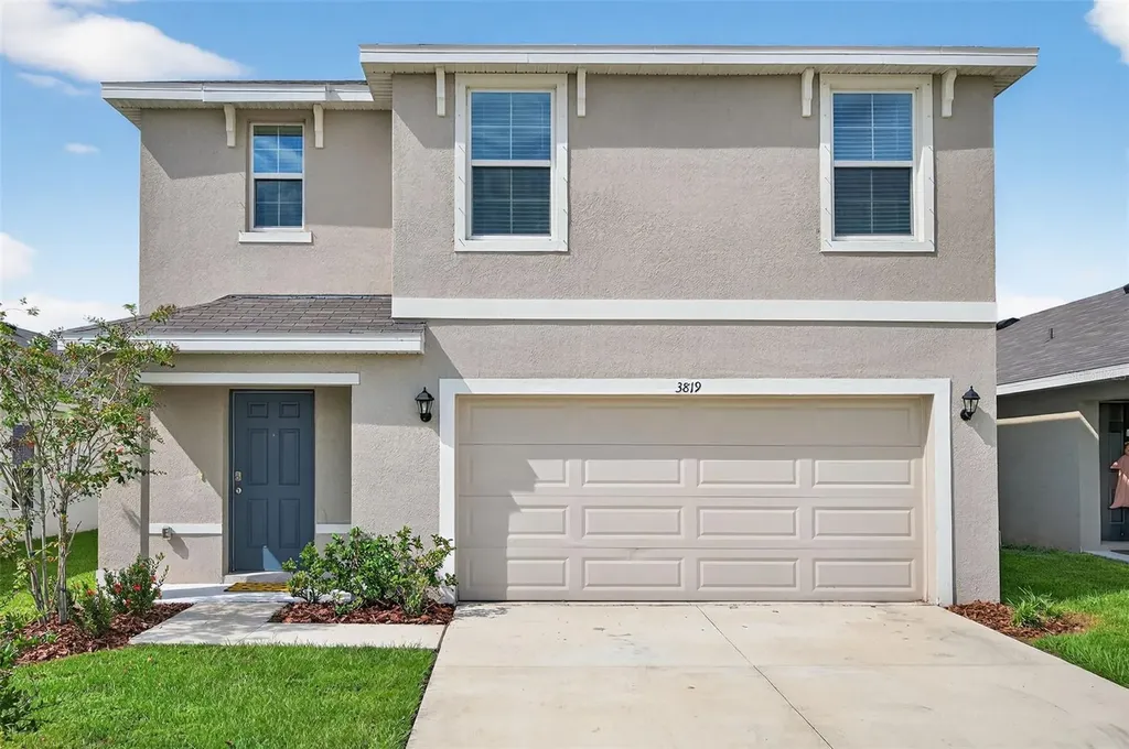 3819 Mannered Gold Avenue Bradenton FL 34208