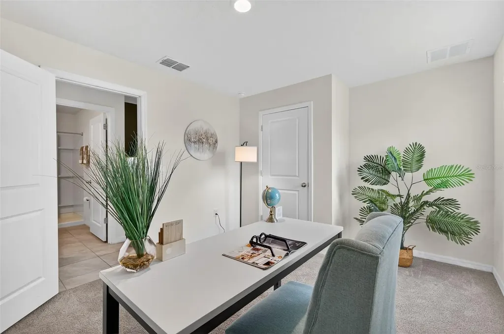3819 Mannered Gold Avenue Bradenton FL 34208