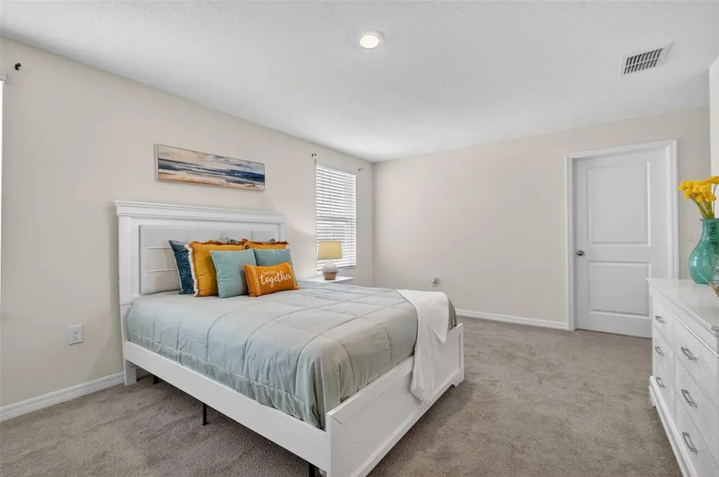 3819 Mannered Gold Avenue Bradenton FL 34208