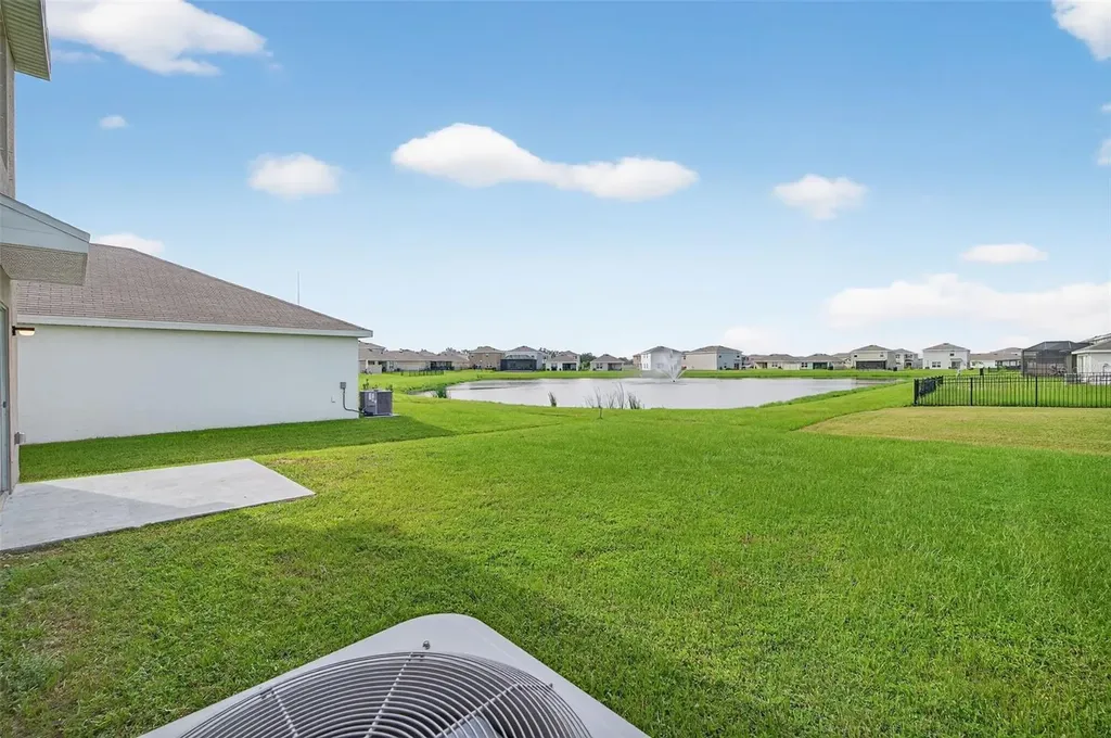 3819 Mannered Gold Avenue Bradenton FL 34208
