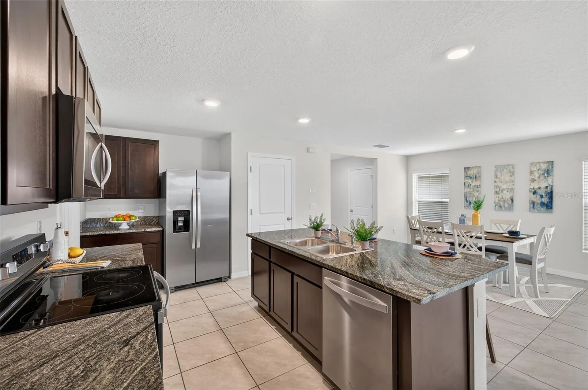 3819 Mannered Gold Avenue Bradenton FL 34208