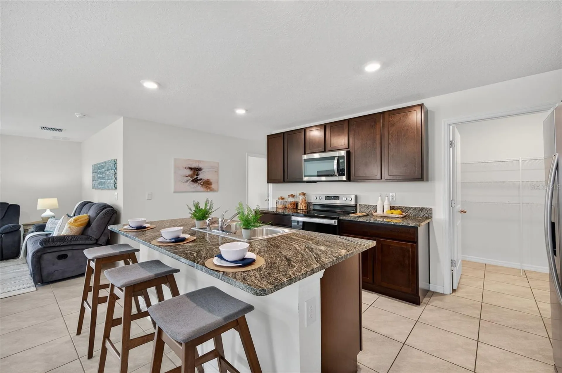 3819 Mannered Gold Avenue Bradenton FL 34208