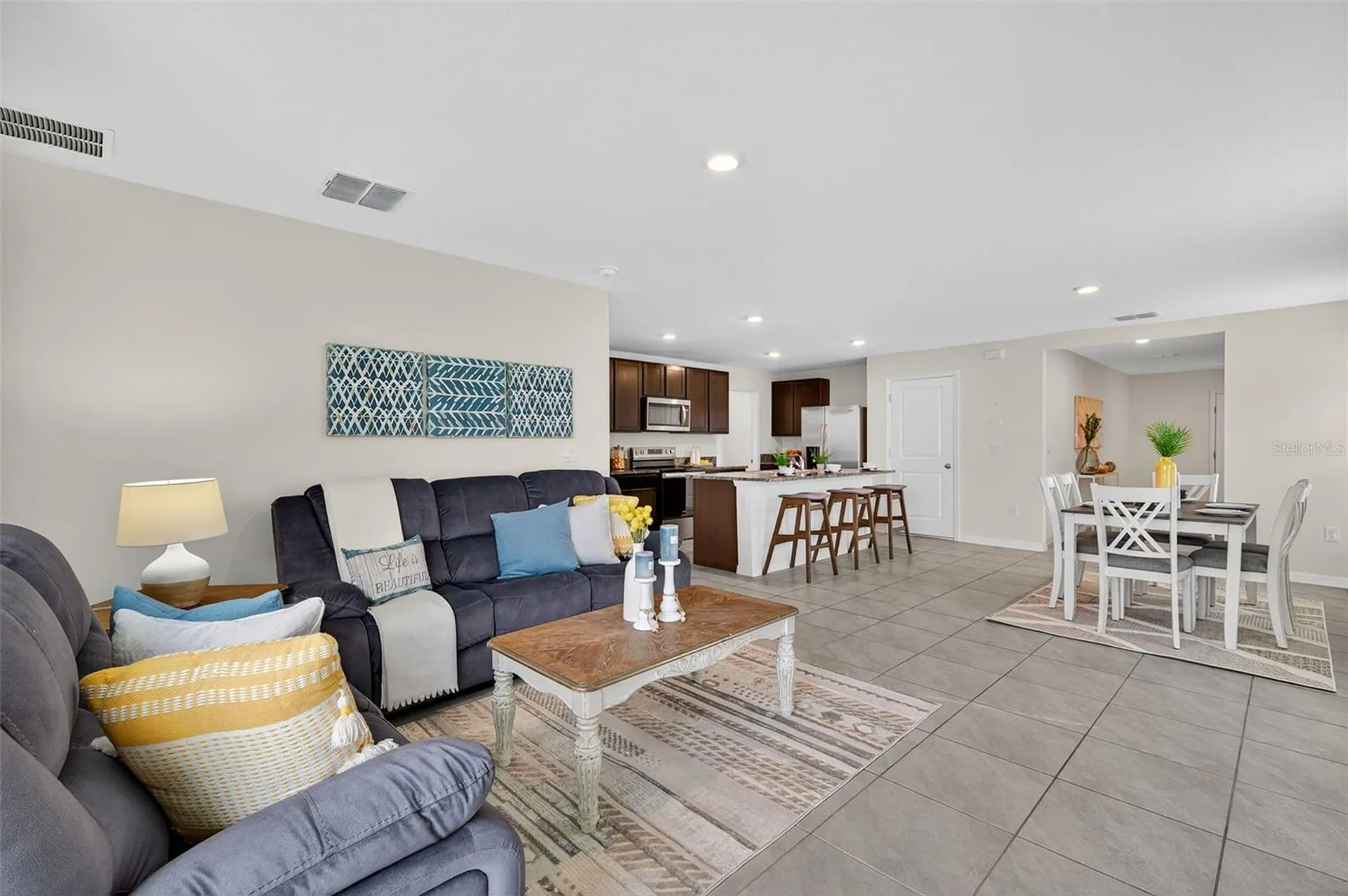 3819 Mannered Gold Avenue Bradenton FL 34208
