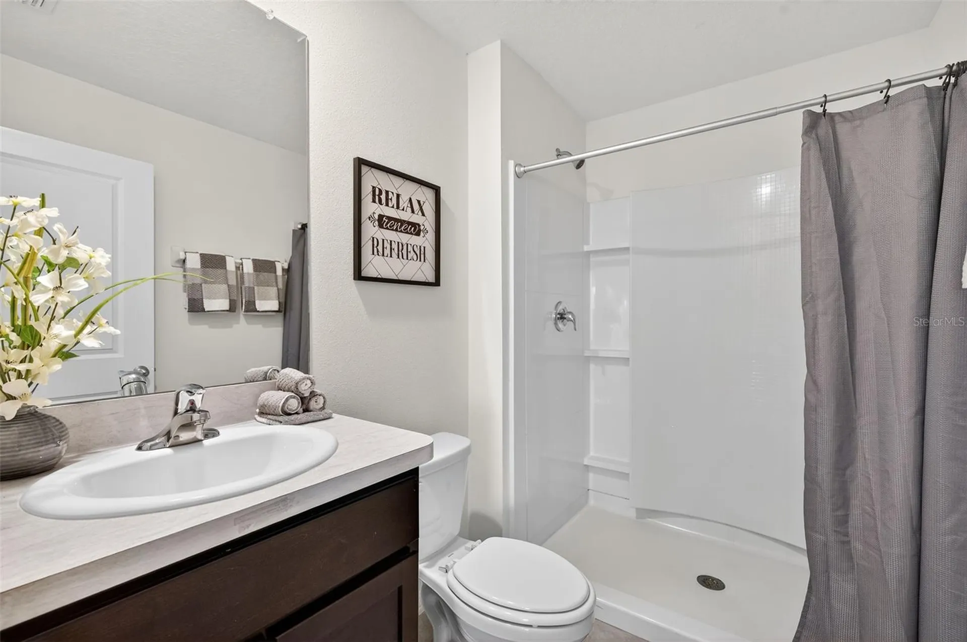 3819 Mannered Gold Avenue Bradenton FL 34208