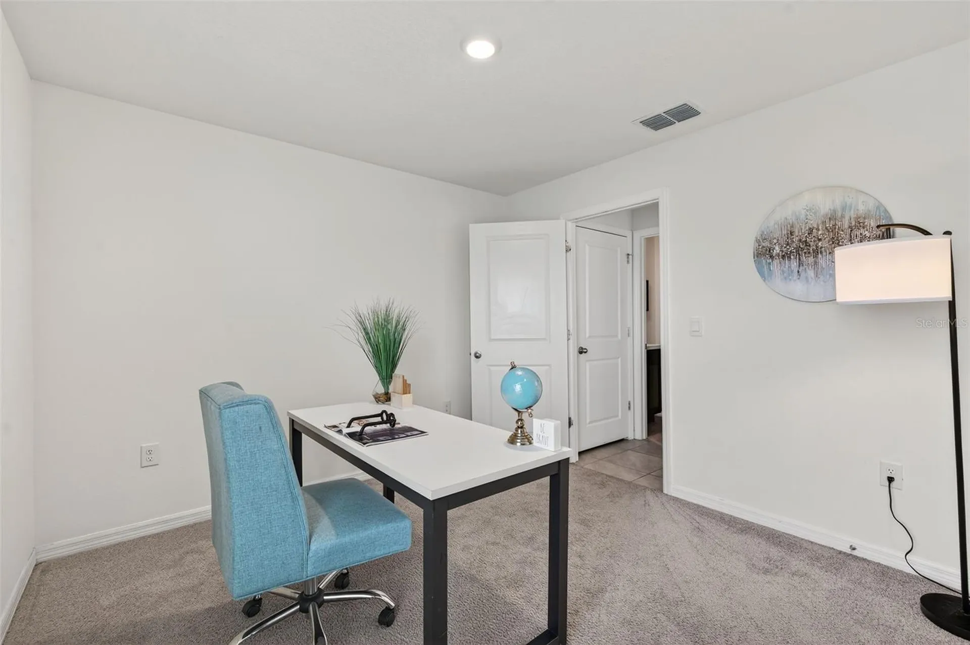 3819 Mannered Gold Avenue Bradenton FL 34208