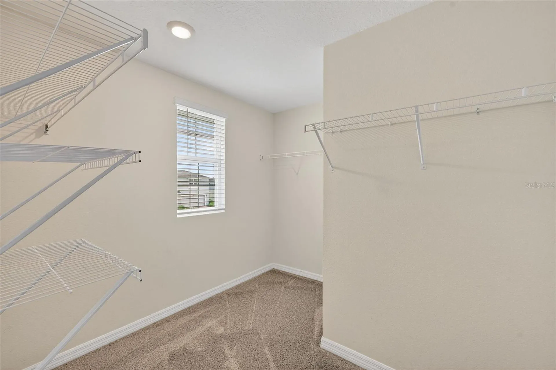 3819 Mannered Gold Avenue Bradenton FL 34208