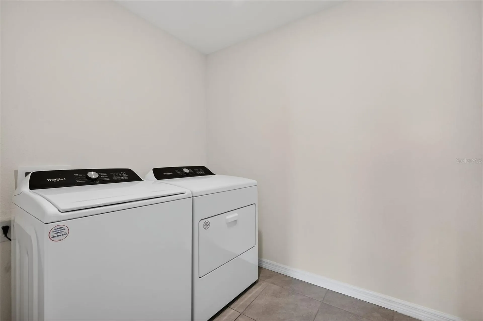 3819 Mannered Gold Avenue Bradenton FL 34208