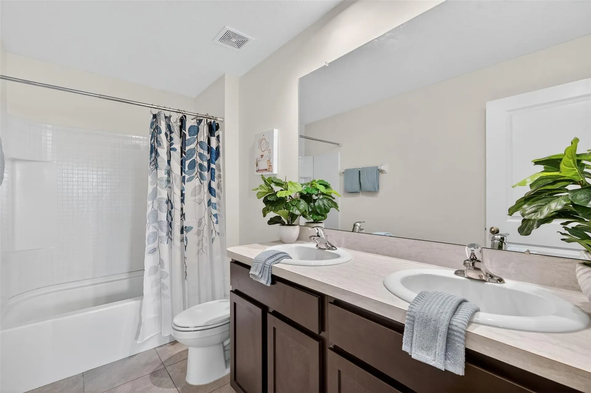 3819 Mannered Gold Avenue Bradenton FL 34208