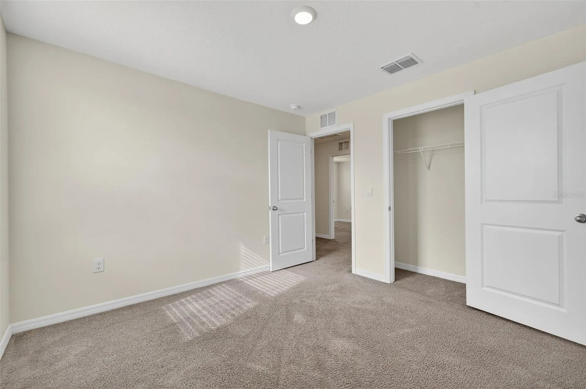 3819 Mannered Gold Avenue Bradenton FL 34208