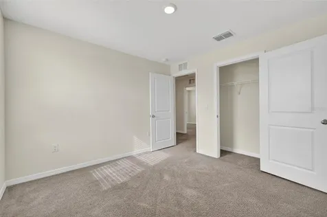 3819 Mannered Gold Avenue Bradenton FL 34208