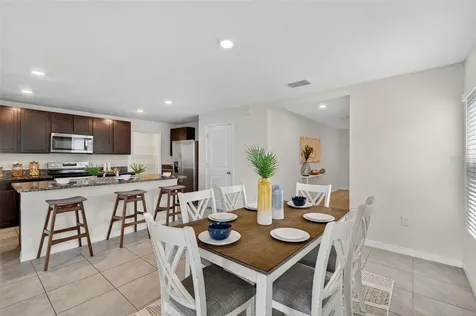 3819 Mannered Gold Avenue Bradenton FL 34208