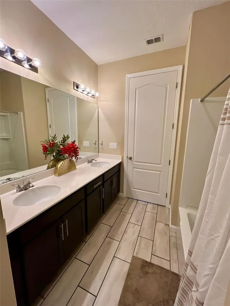 2536 Autumn Stream Drive Leesburg FL 34748