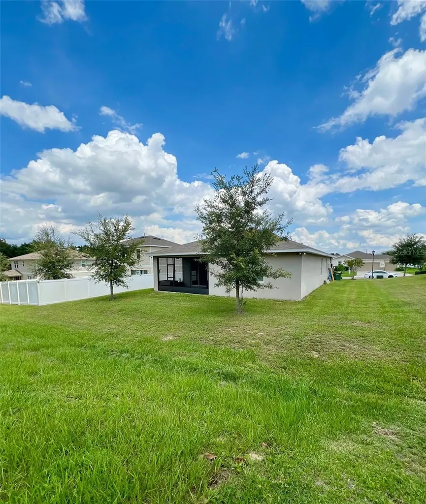 2536 Autumn Stream Drive Leesburg FL 34748