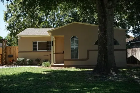 1066 18th Avenue N St Petersburg FL 33704