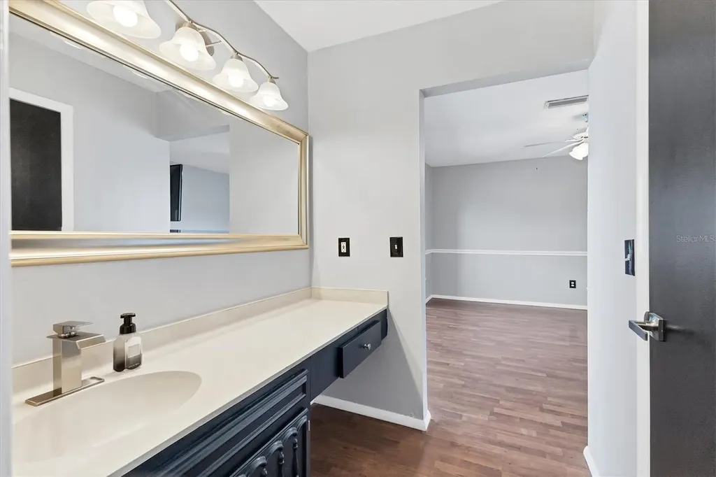 4371 Sandner Drive Sarasota FL 34243