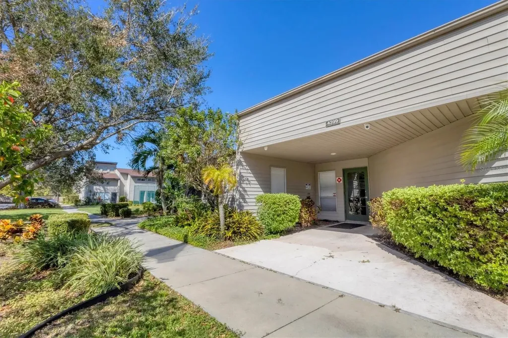4371 Sandner Drive Sarasota FL 34243