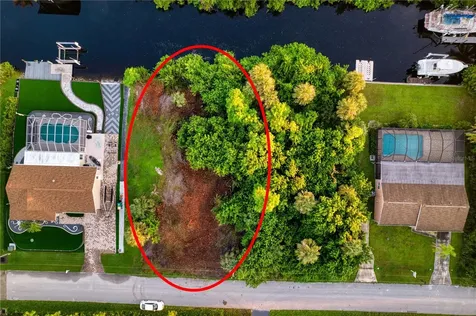 18522 Ayrshire Circle Port Charlotte FL 33948