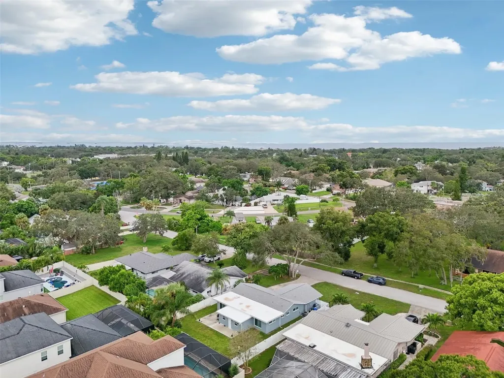 1004 Peninsula Avenue Tarpon Springs FL 34689
