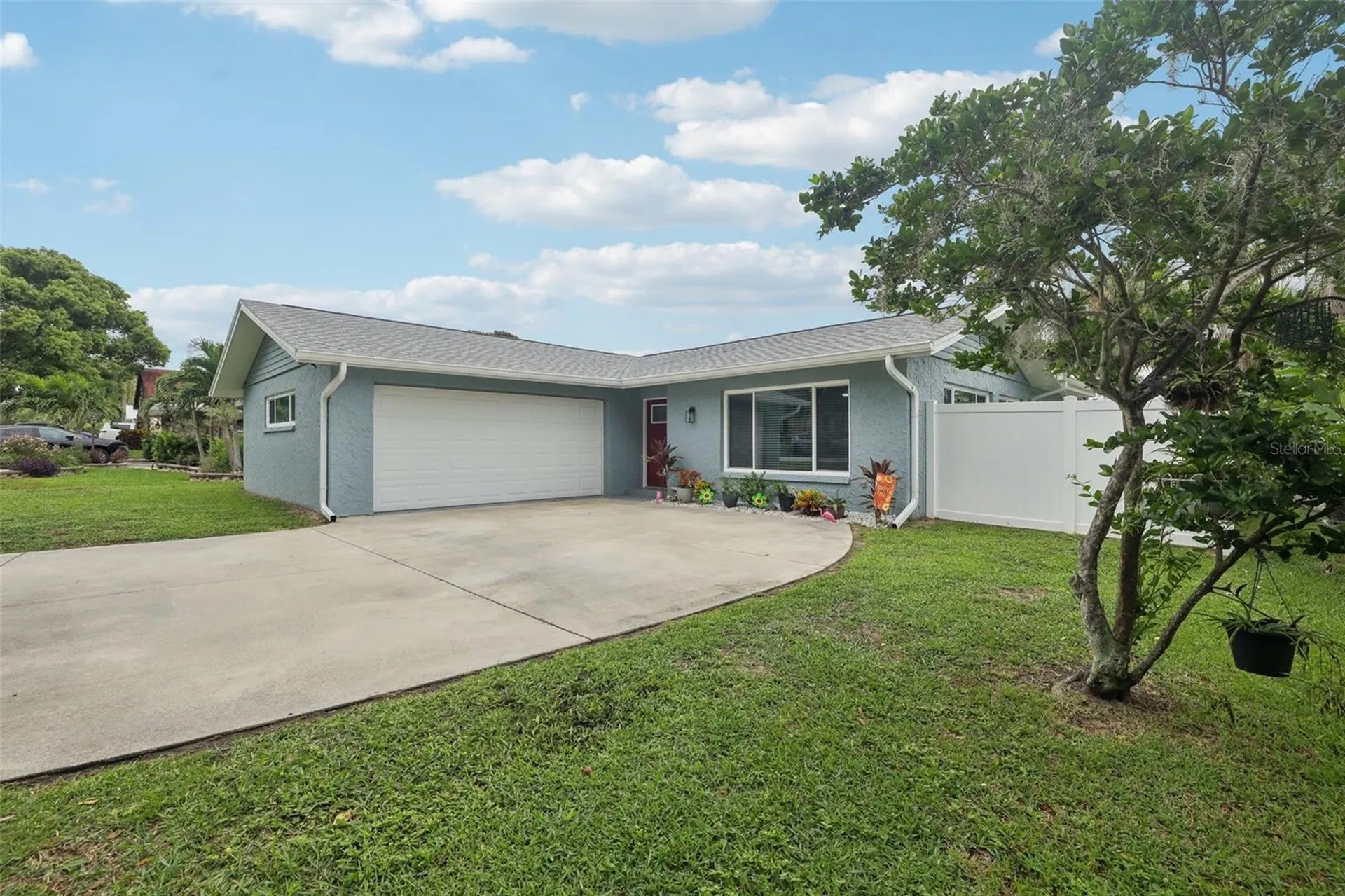 1004 Peninsula Avenue Tarpon Springs FL 34689