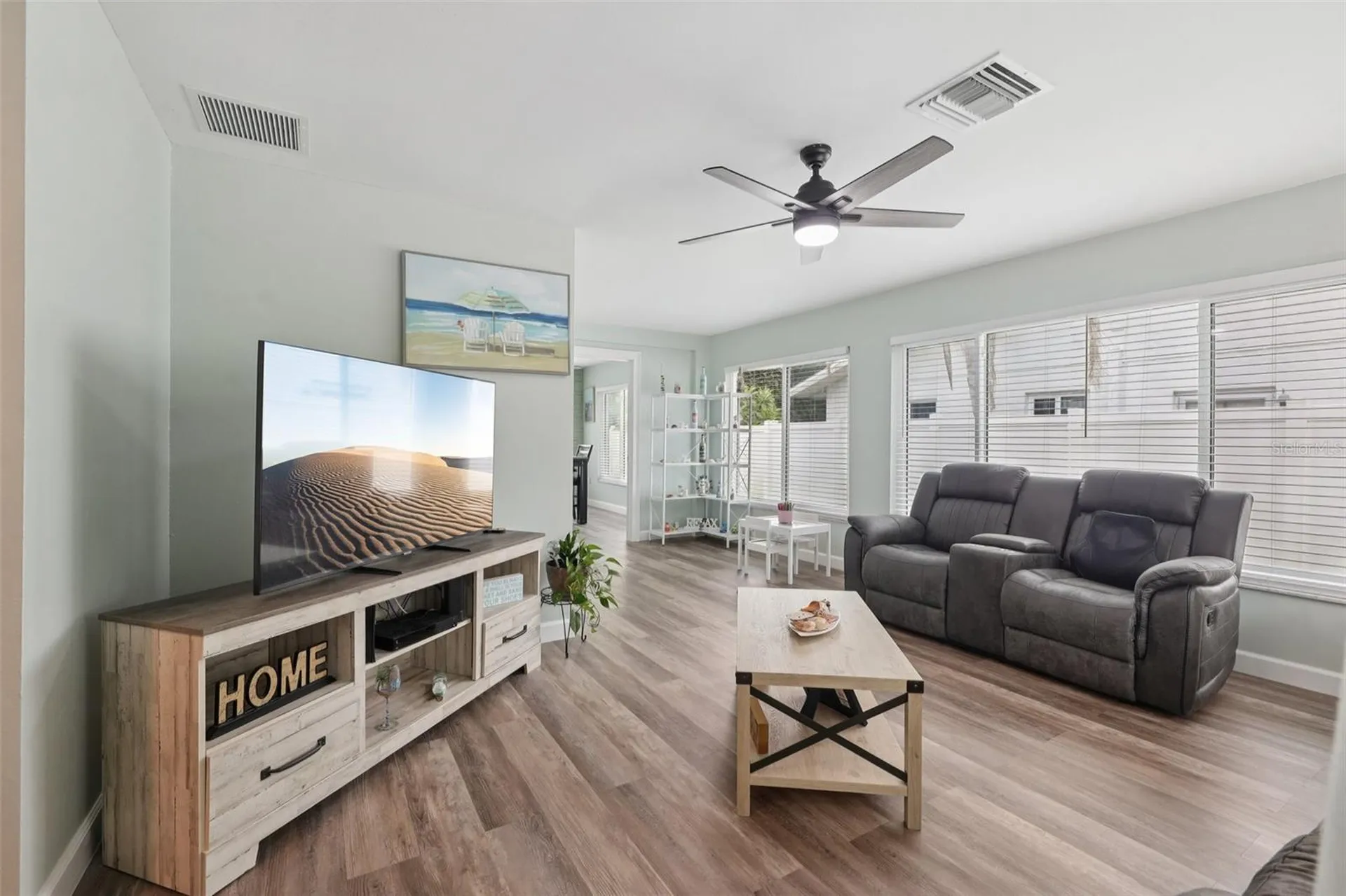 1004 Peninsula Avenue Tarpon Springs FL 34689