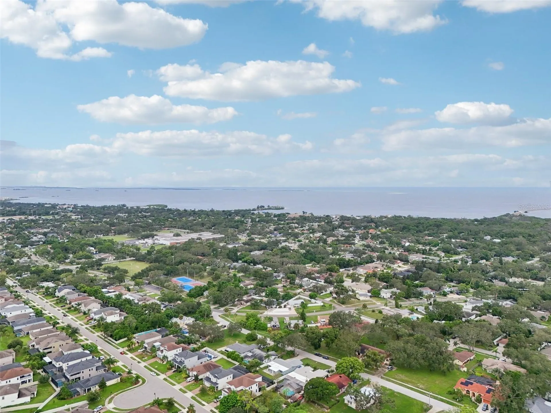 1004 Peninsula Avenue Tarpon Springs FL 34689