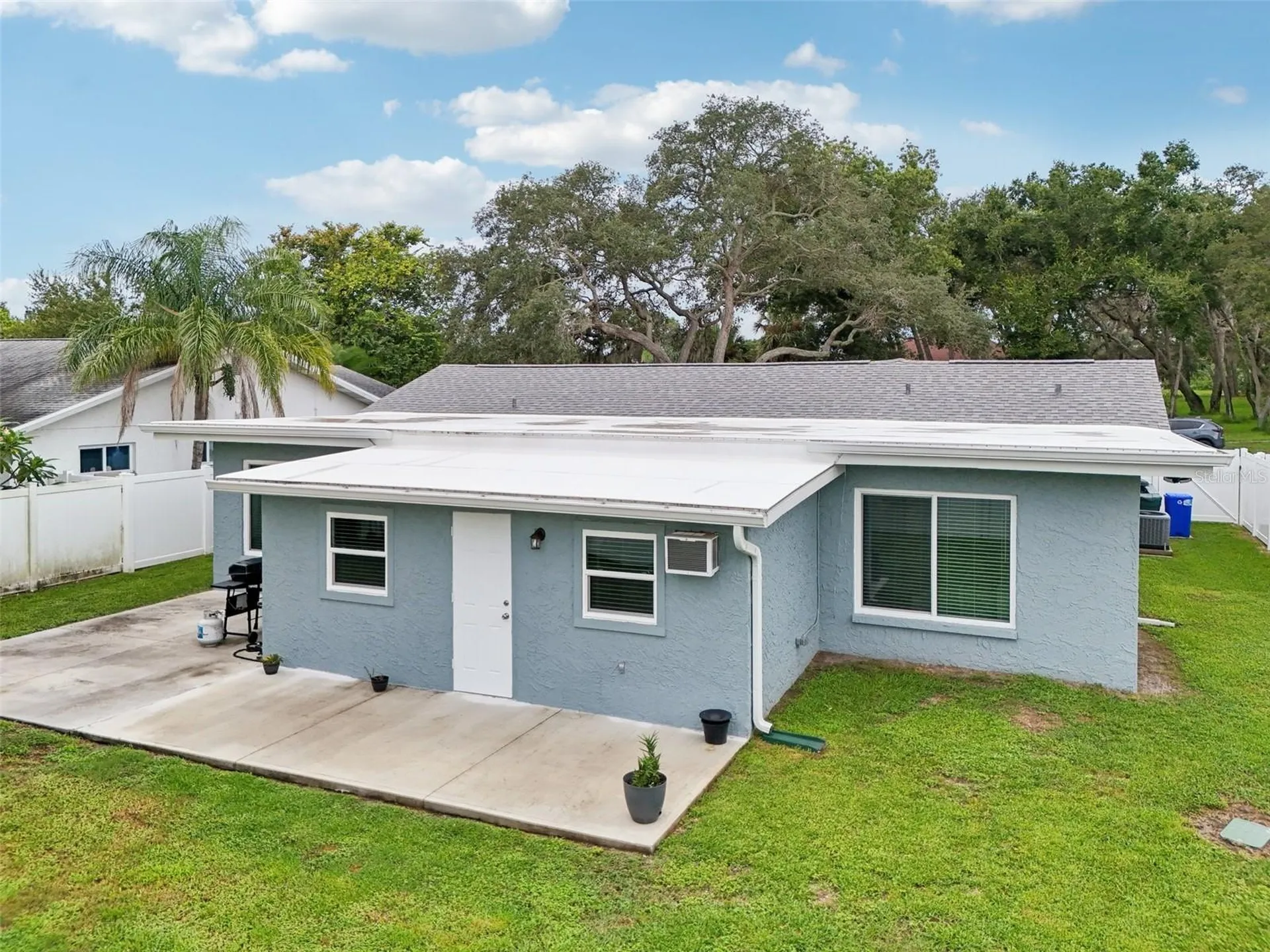 1004 Peninsula Avenue Tarpon Springs FL 34689