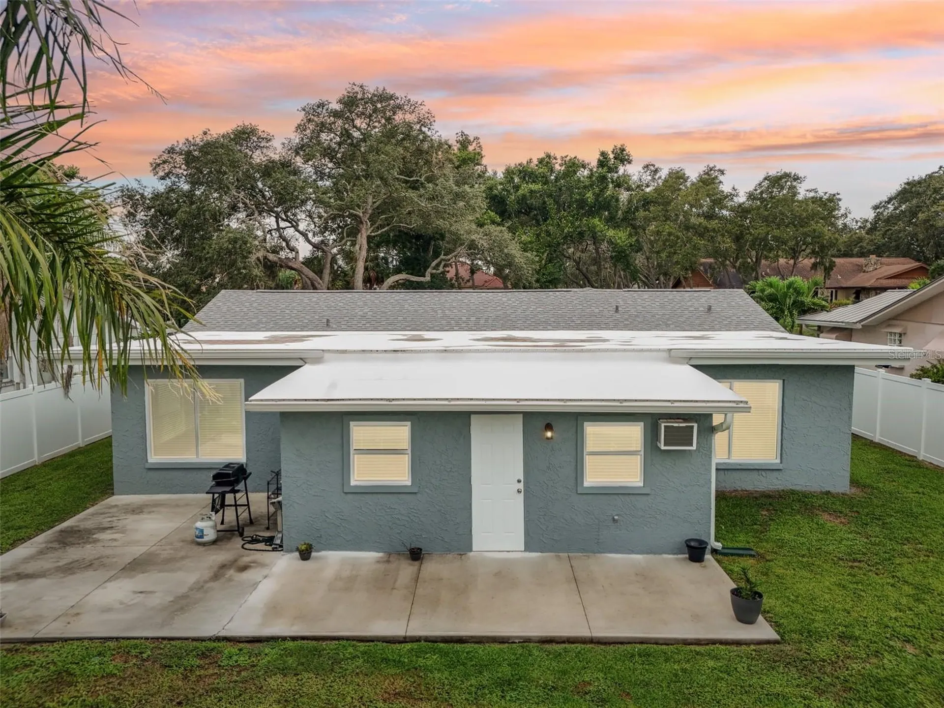 1004 Peninsula Avenue Tarpon Springs FL 34689