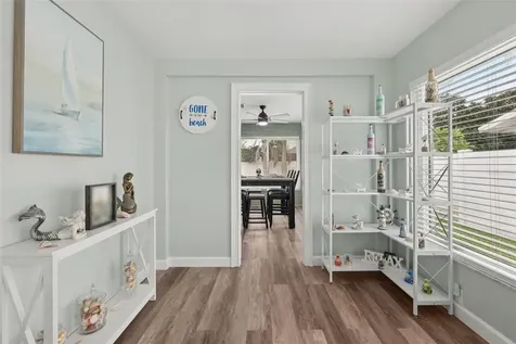 1004 Peninsula Avenue Tarpon Springs FL 34689