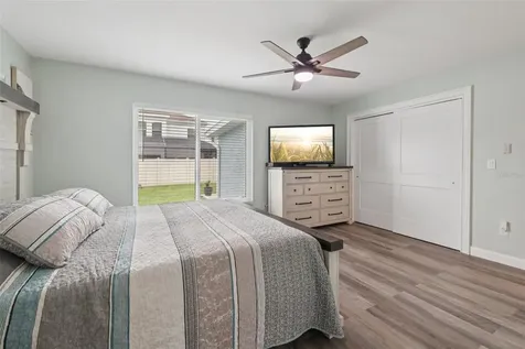 1004 Peninsula Avenue Tarpon Springs FL 34689