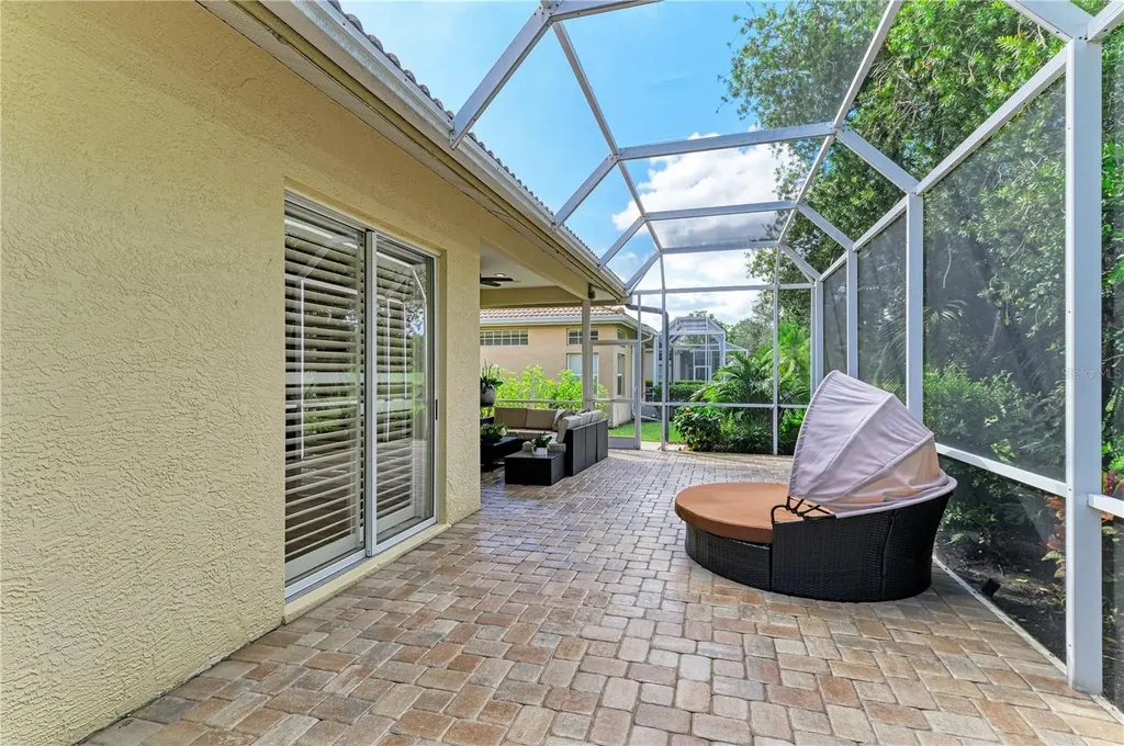 6622 Oakbrooke Circle Bradenton FL 34202