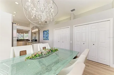 6622 Oakbrooke Circle Bradenton FL 34202