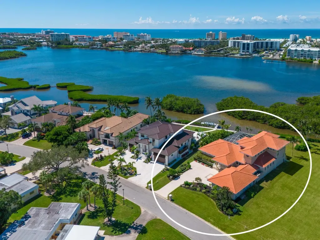 5800 Tidewood Avenue Sarasota FL 34231
