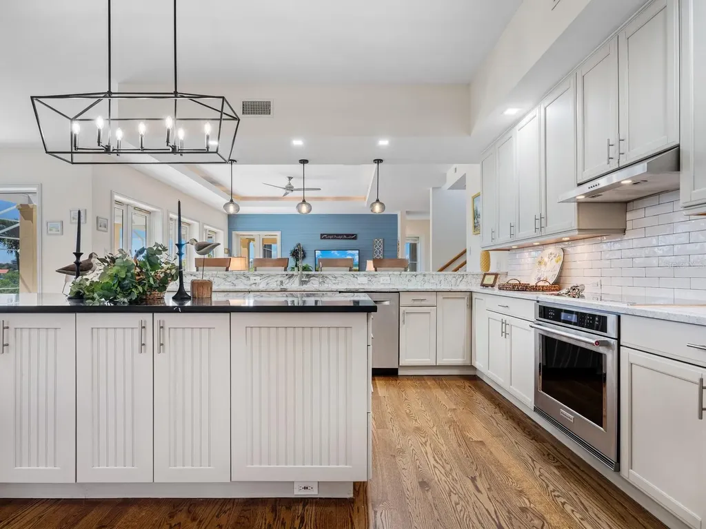 5800 Tidewood Avenue Sarasota FL 34231