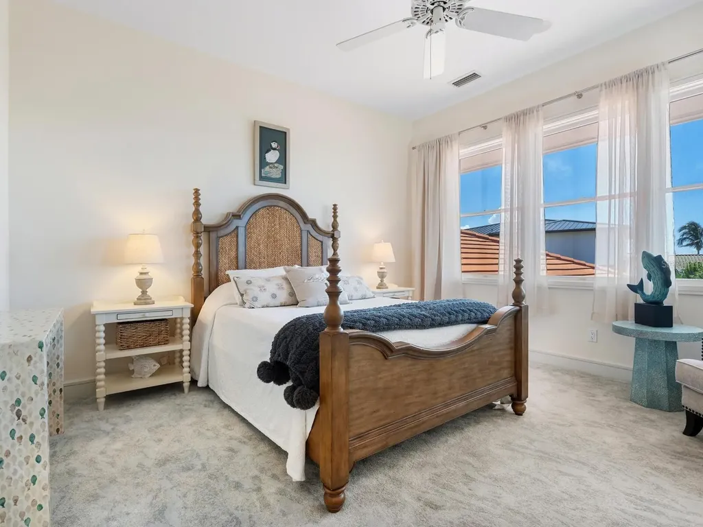 5800 Tidewood Avenue Sarasota FL 34231