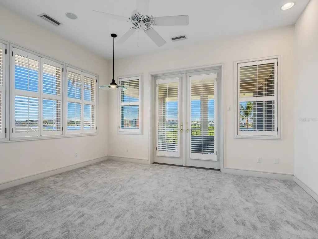 5800 Tidewood Avenue Sarasota FL 34231
