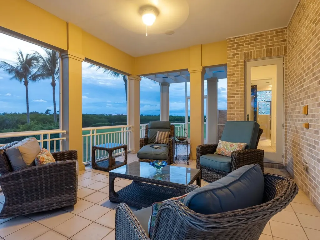 5800 Tidewood Avenue Sarasota FL 34231