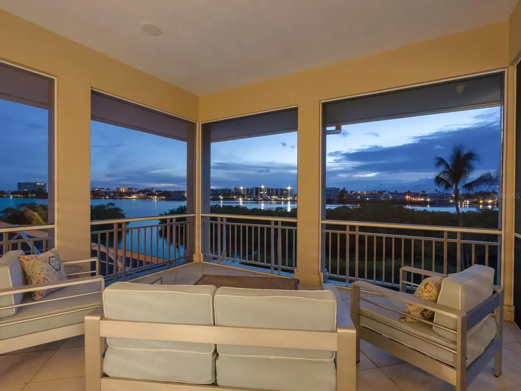 5800 Tidewood Avenue Sarasota FL 34231