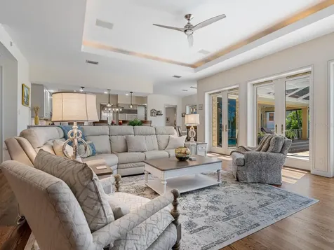 5800 Tidewood Avenue Sarasota FL 34231
