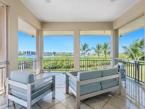 5800 Tidewood Avenue Sarasota FL 34231