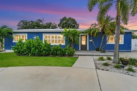 5880 39th Avenue N St Petersburg FL 33709