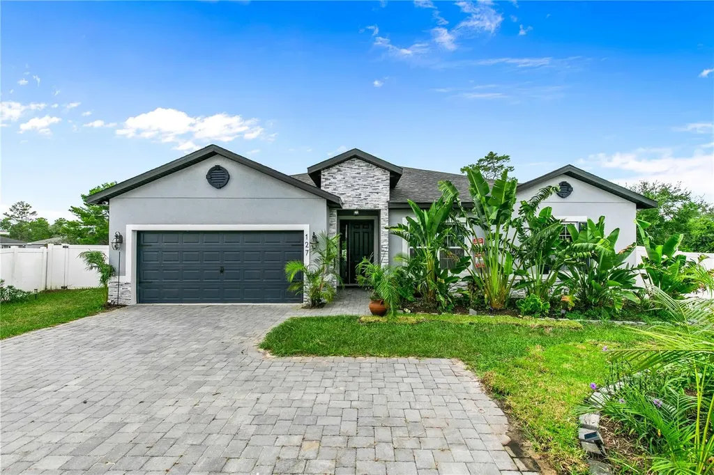127 Violet Court Kissimmee FL 34759