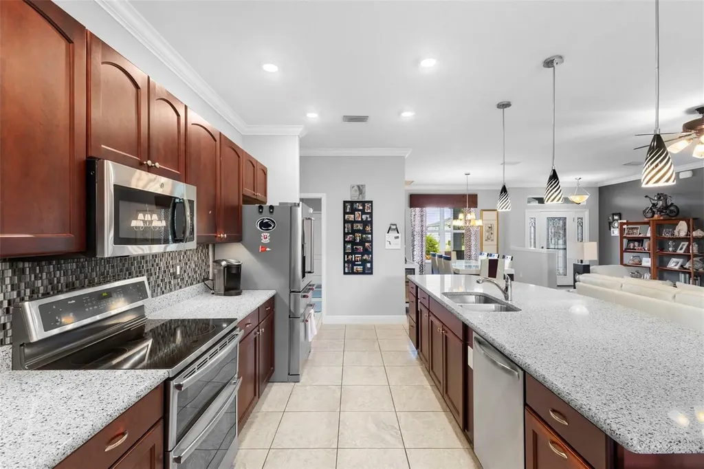 27106 Camerons Run Leesburg FL 34748