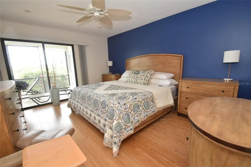 1520 Pelican Point Drive Sarasota FL 34231