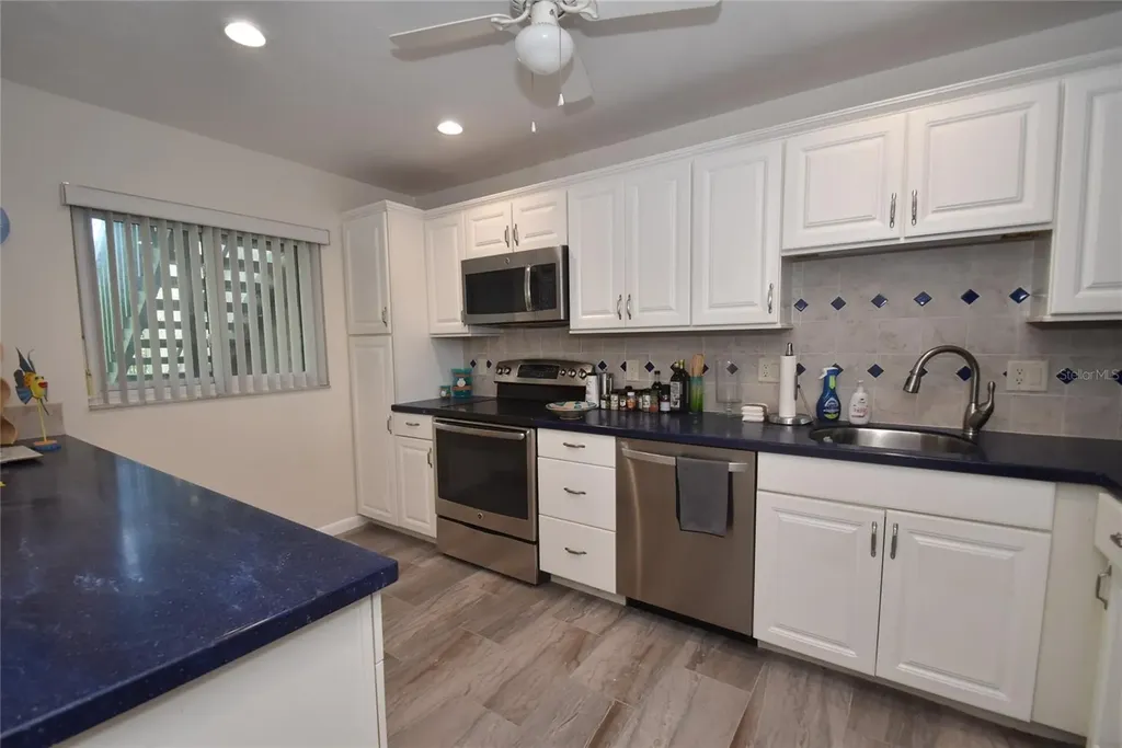 1520 Pelican Point Drive Sarasota FL 34231