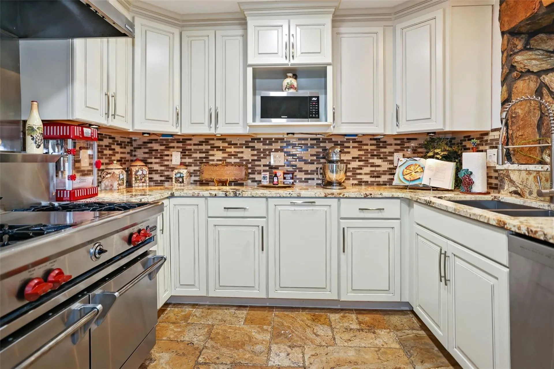 2035 28th Street S St Petersburg FL 33712