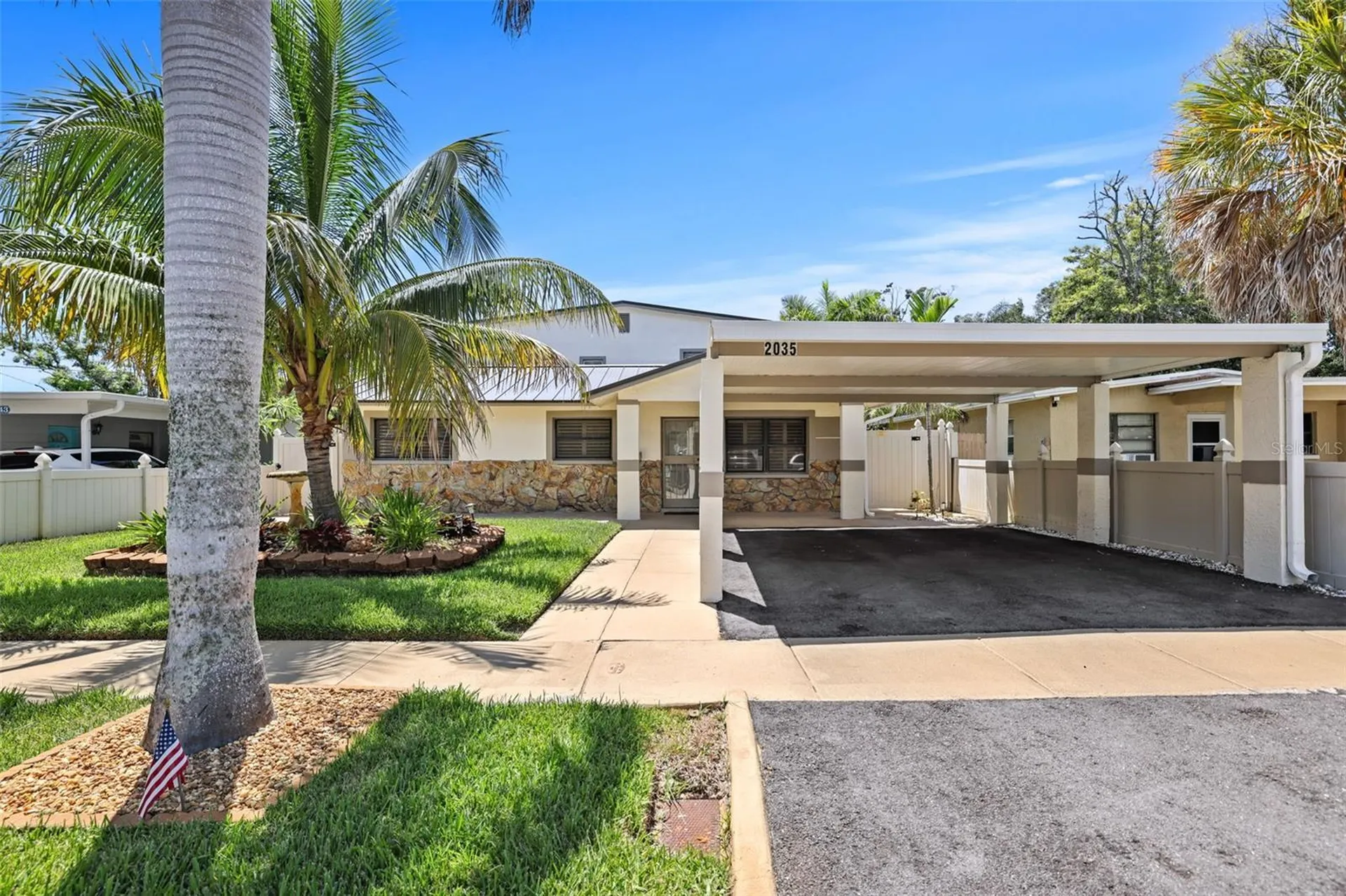 2035 28th Street S St Petersburg FL 33712