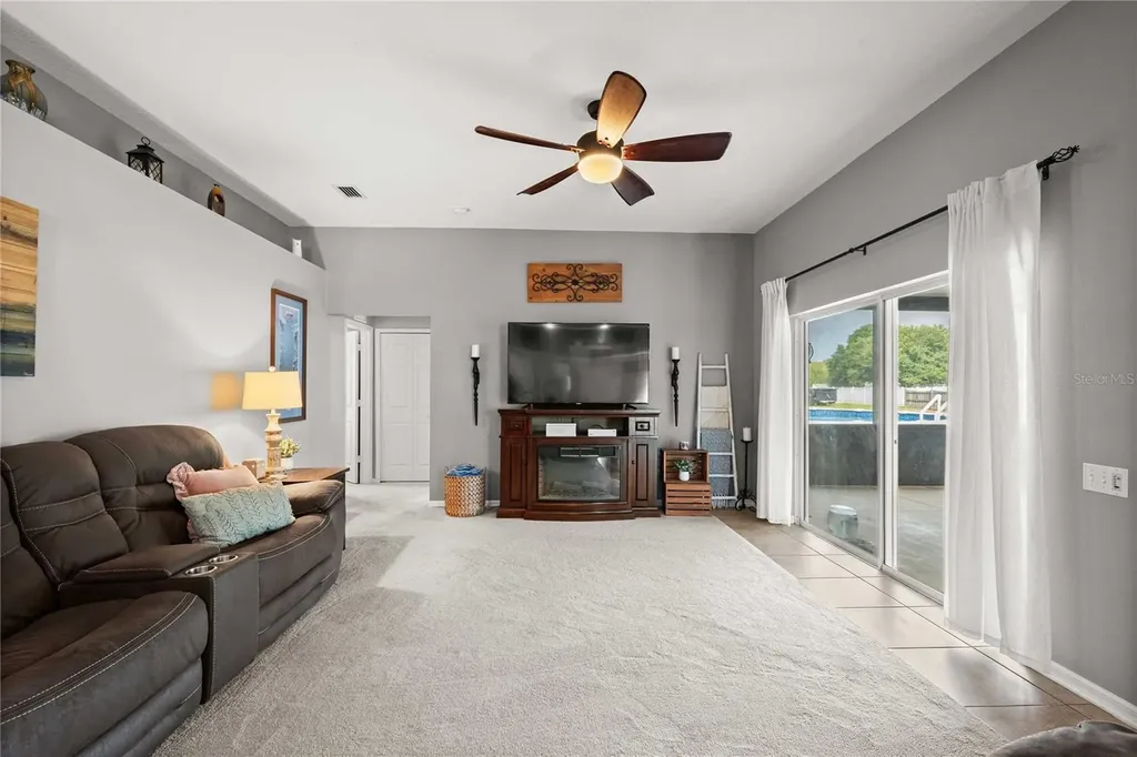 1552 Avondale Ridge Drive Plant City FL 33567