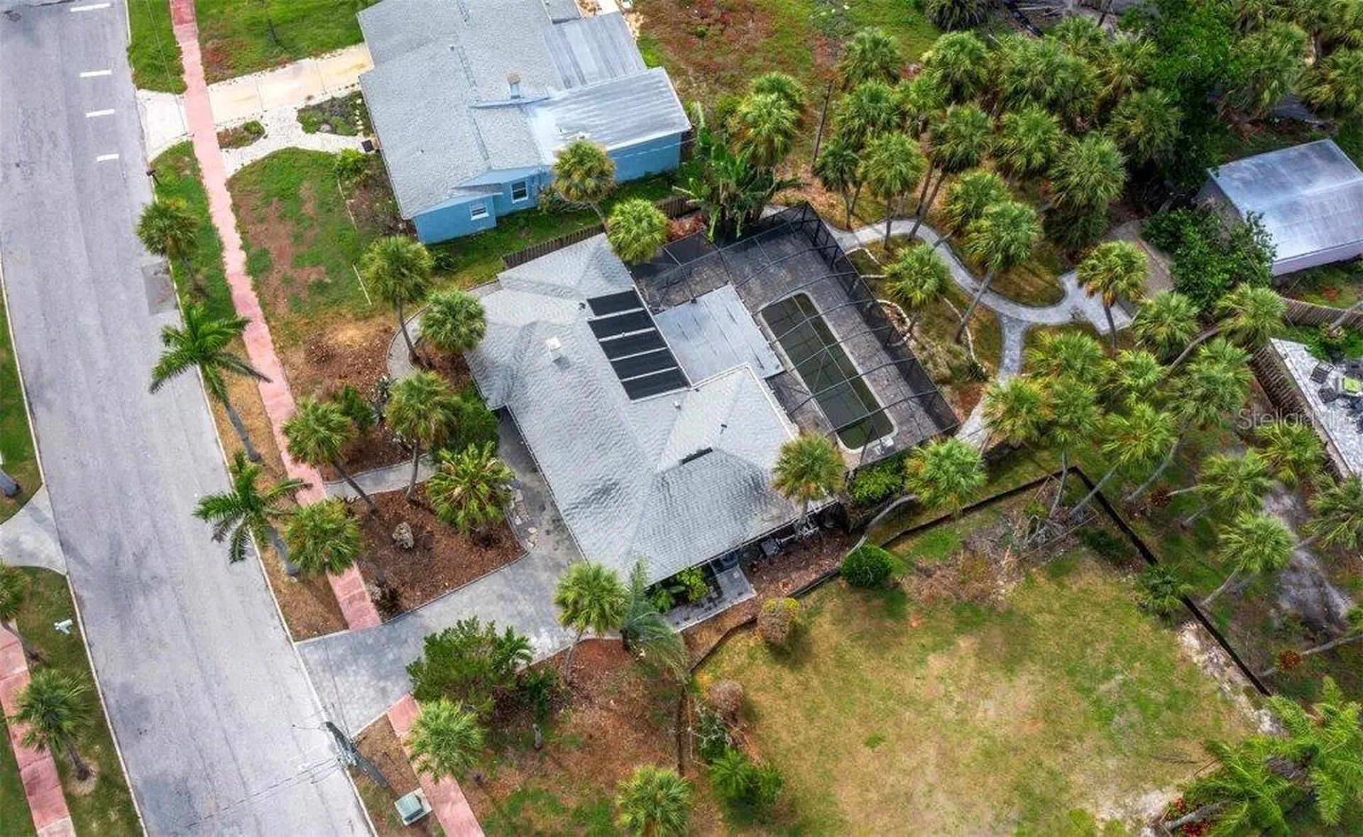 153 N Adams Drive Sarasota FL 34236