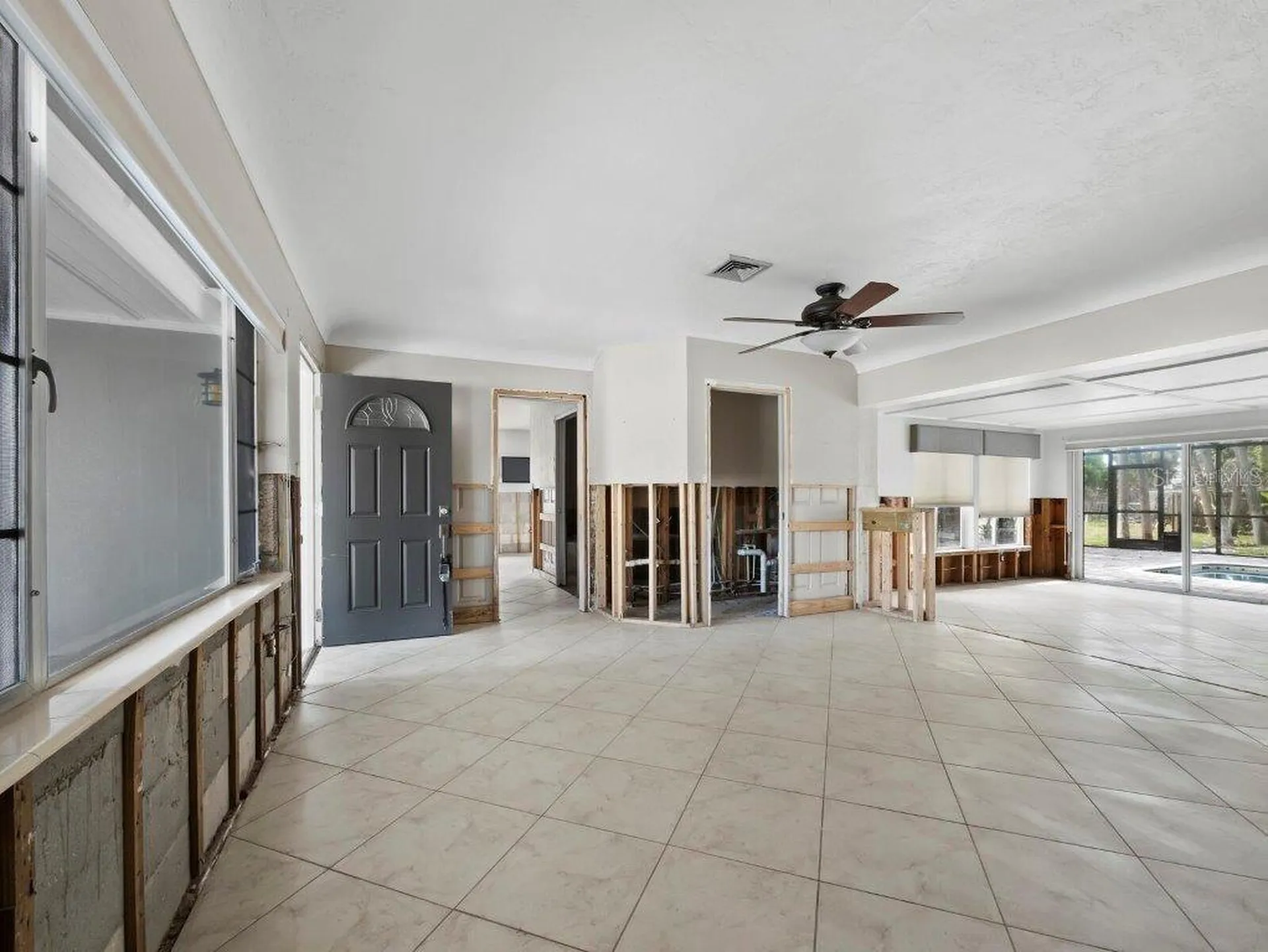 153 N Adams Drive Sarasota FL 34236